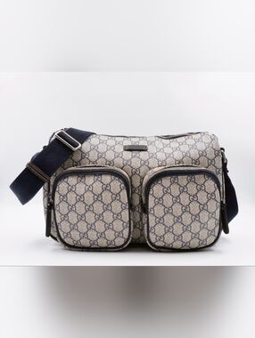 BZ44 💗 Gucci GG Supreme Double Pocket Crossbody bag